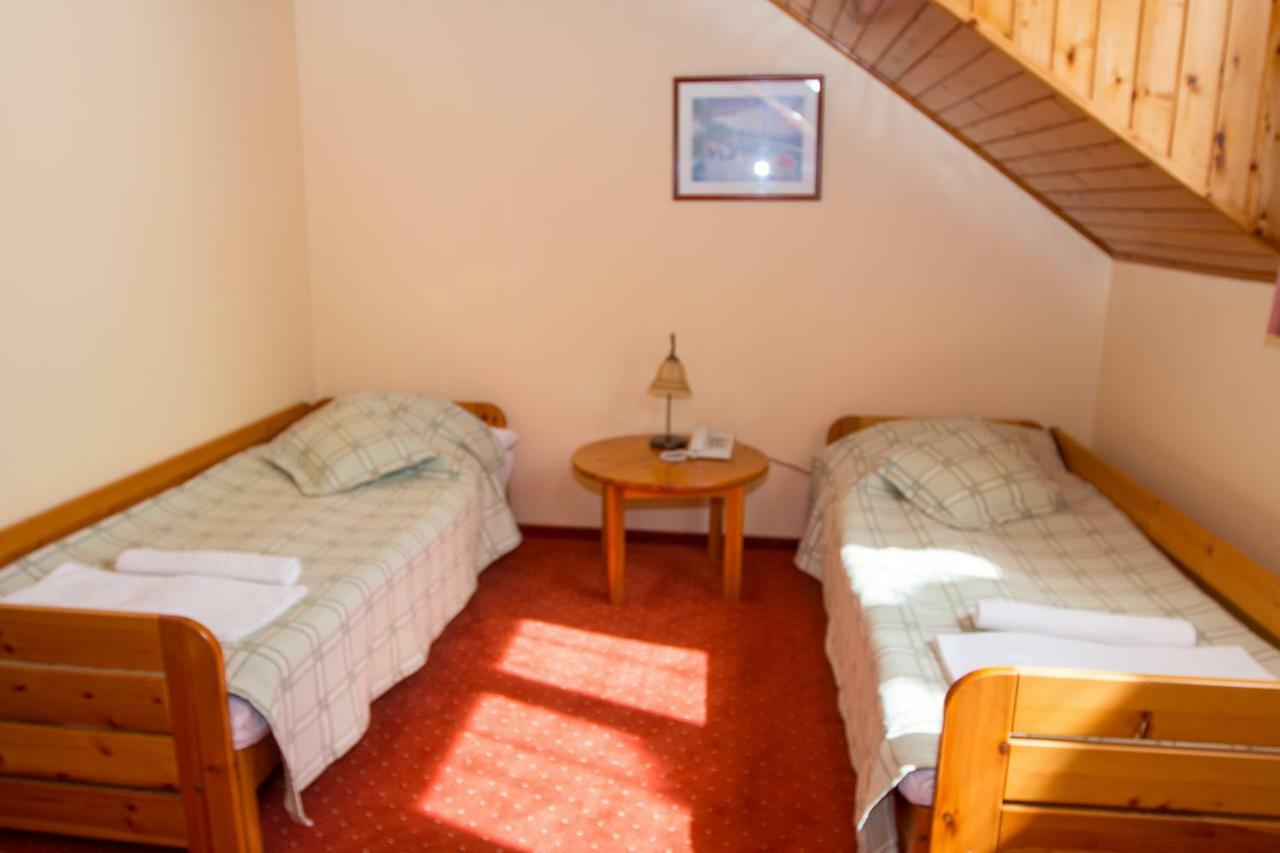Hotel Fortuna Dávod Eksteriør billede